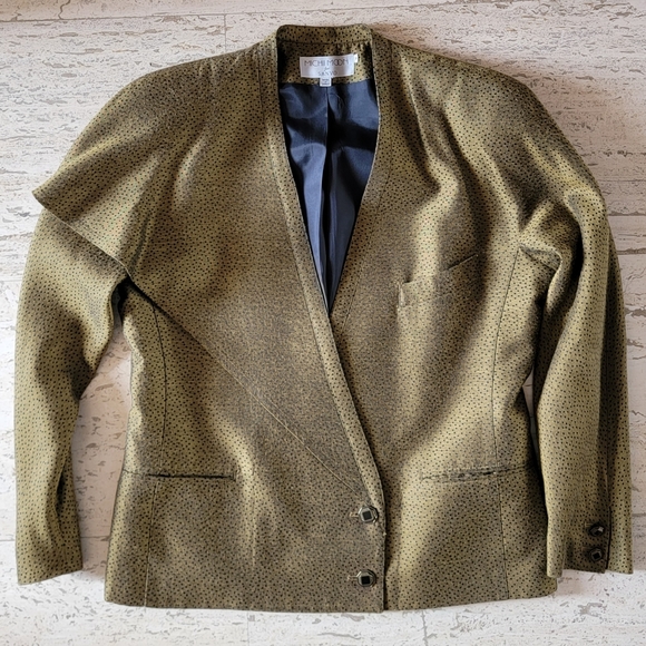 Suit. Michi Moon for Sanyo. Beautifully styled jacket 15" from armhole. - Picture 3 of 4